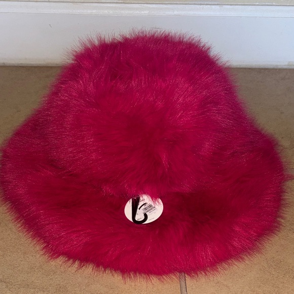 Pink Fur Hat NWT - Picture 4 of 5